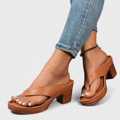 Petra - Ortopedické pantofle s podpatky