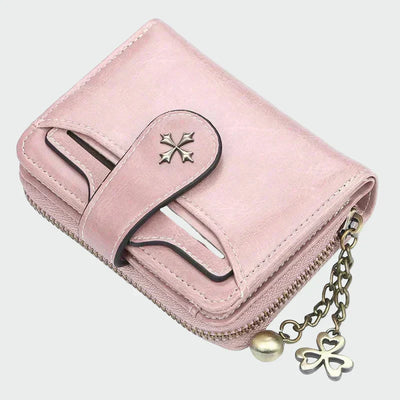 Nadčasová elegantní peněženka